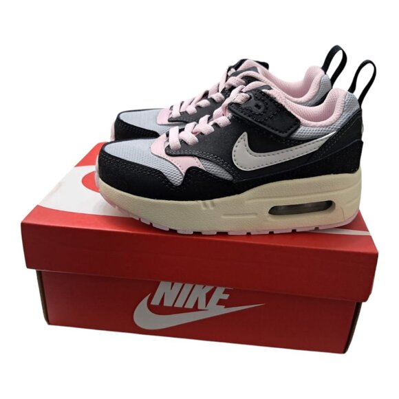 Nike Black and Pink Sneakers for Everyday Comfort - Picture 4 of 12